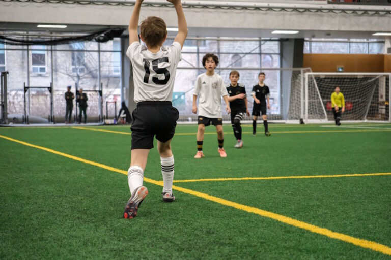 Soccer Academy Throw In